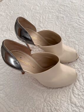 Gianvito Rossi 4" Cream & Silver Heels